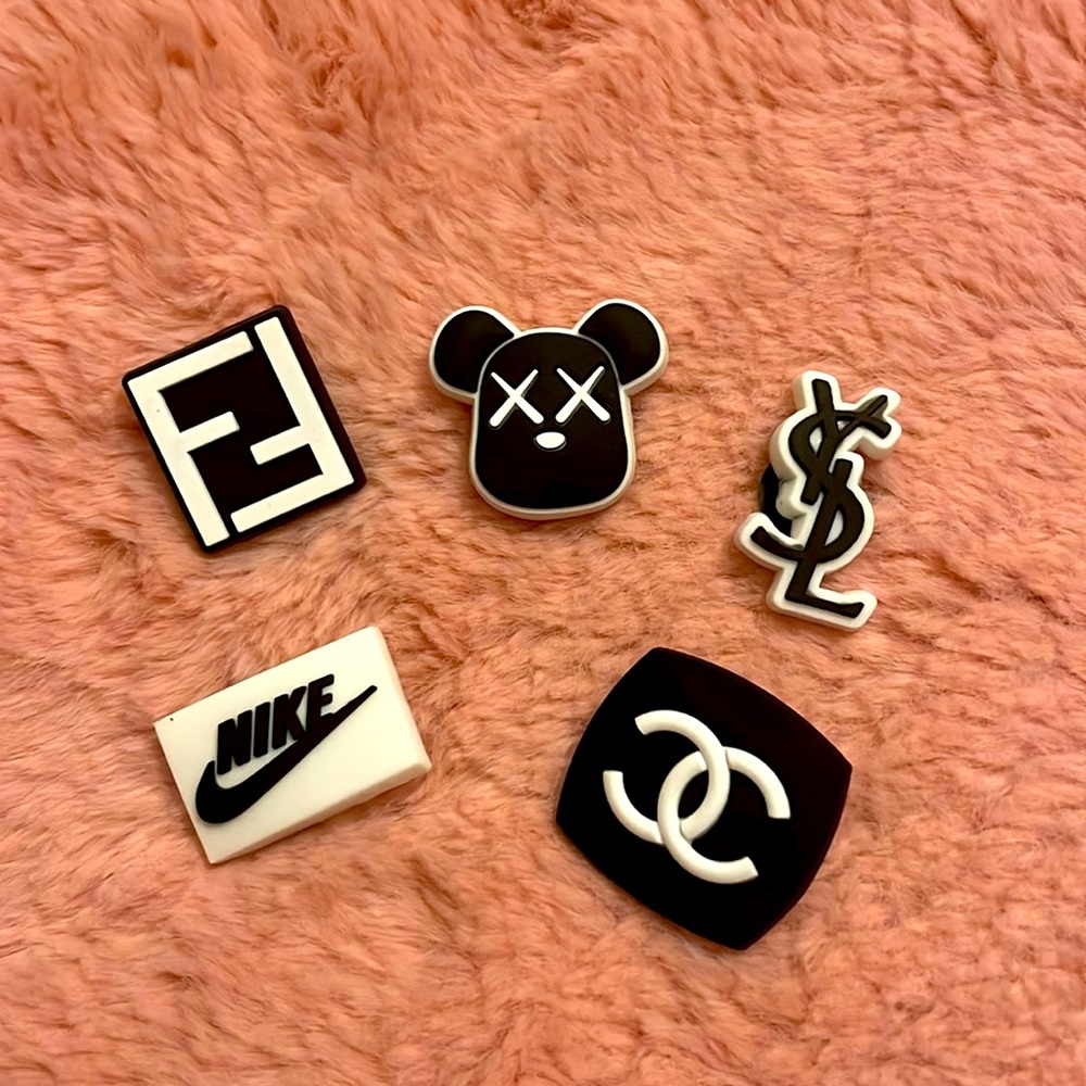 CROC jibitz! Black and white.